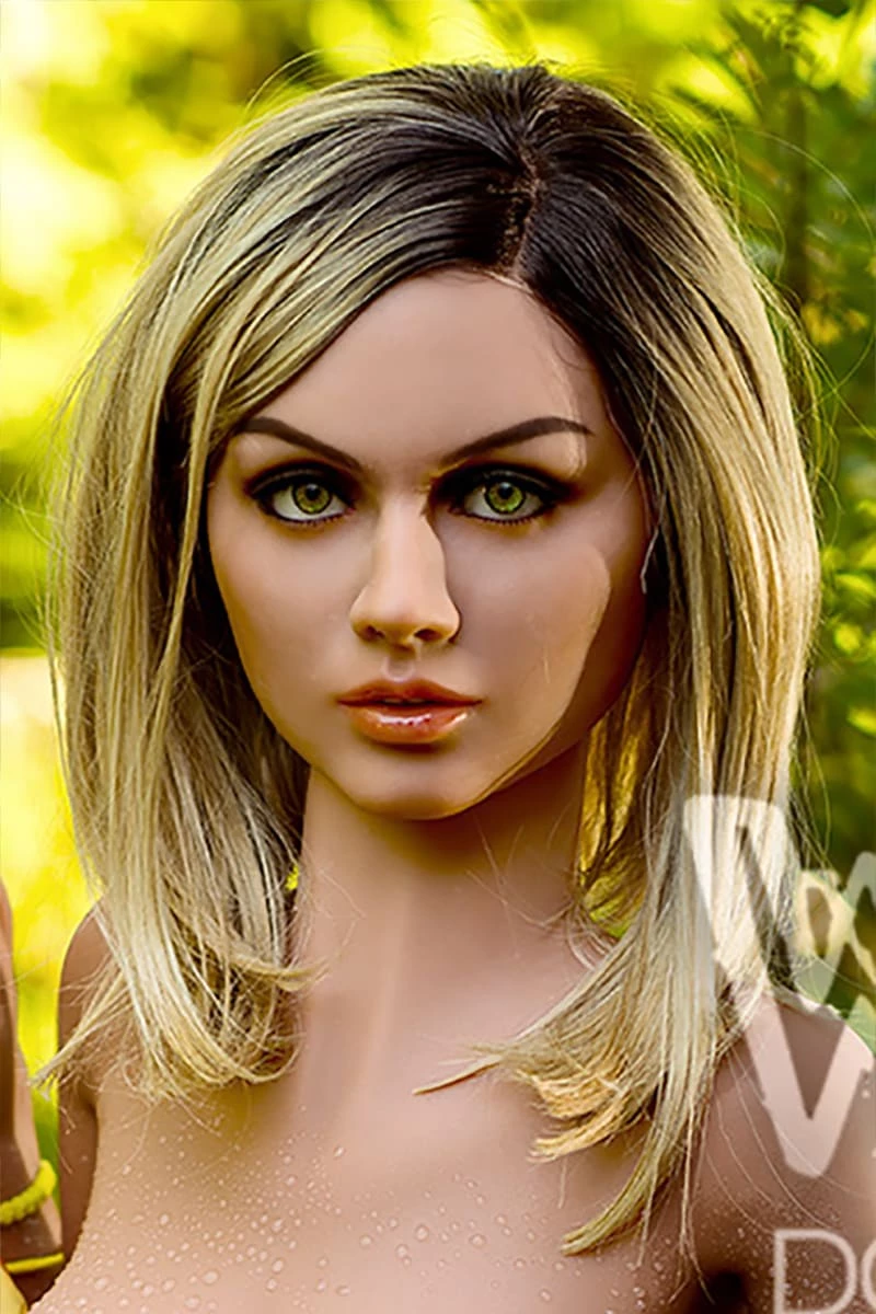 WM Doll Kopf #394 light tan