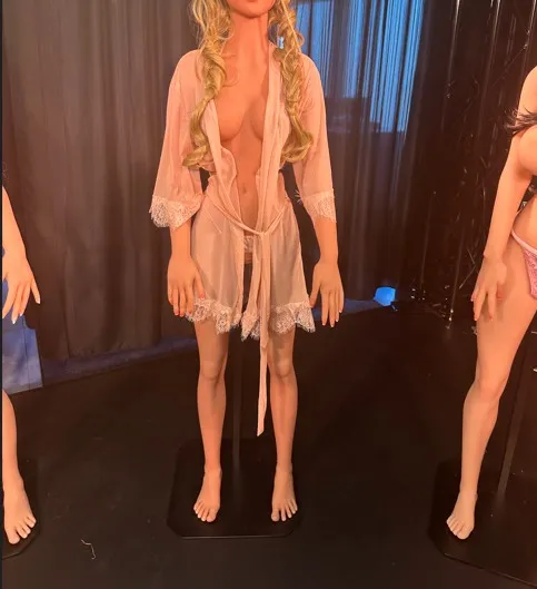 WM Doll 157 B-Cup - Kopf: #159 - Ausstellungsstück!