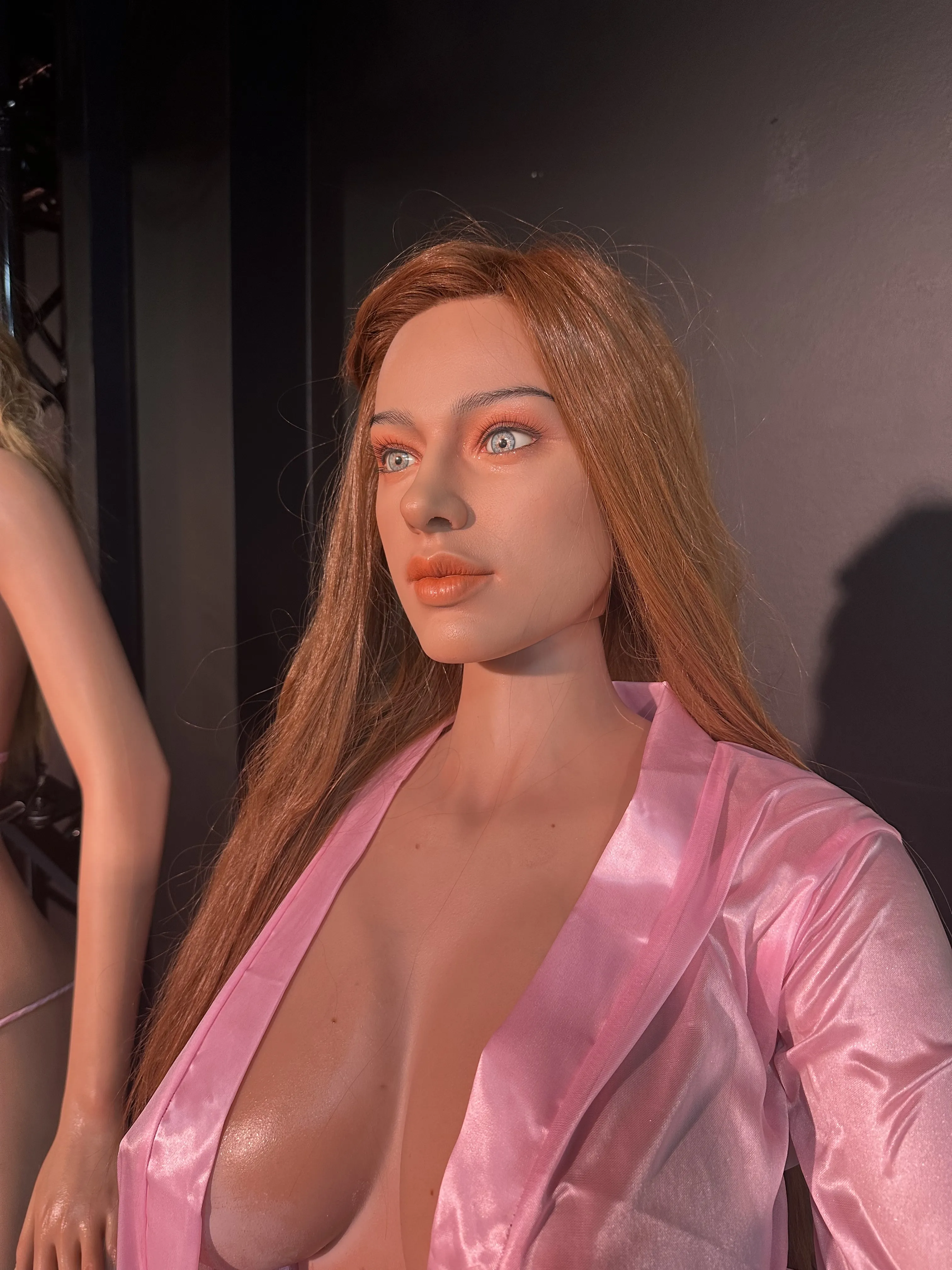 Starpery Silikonpuppe Amy - 156 cm E-Cup - Ausstellungsstück!