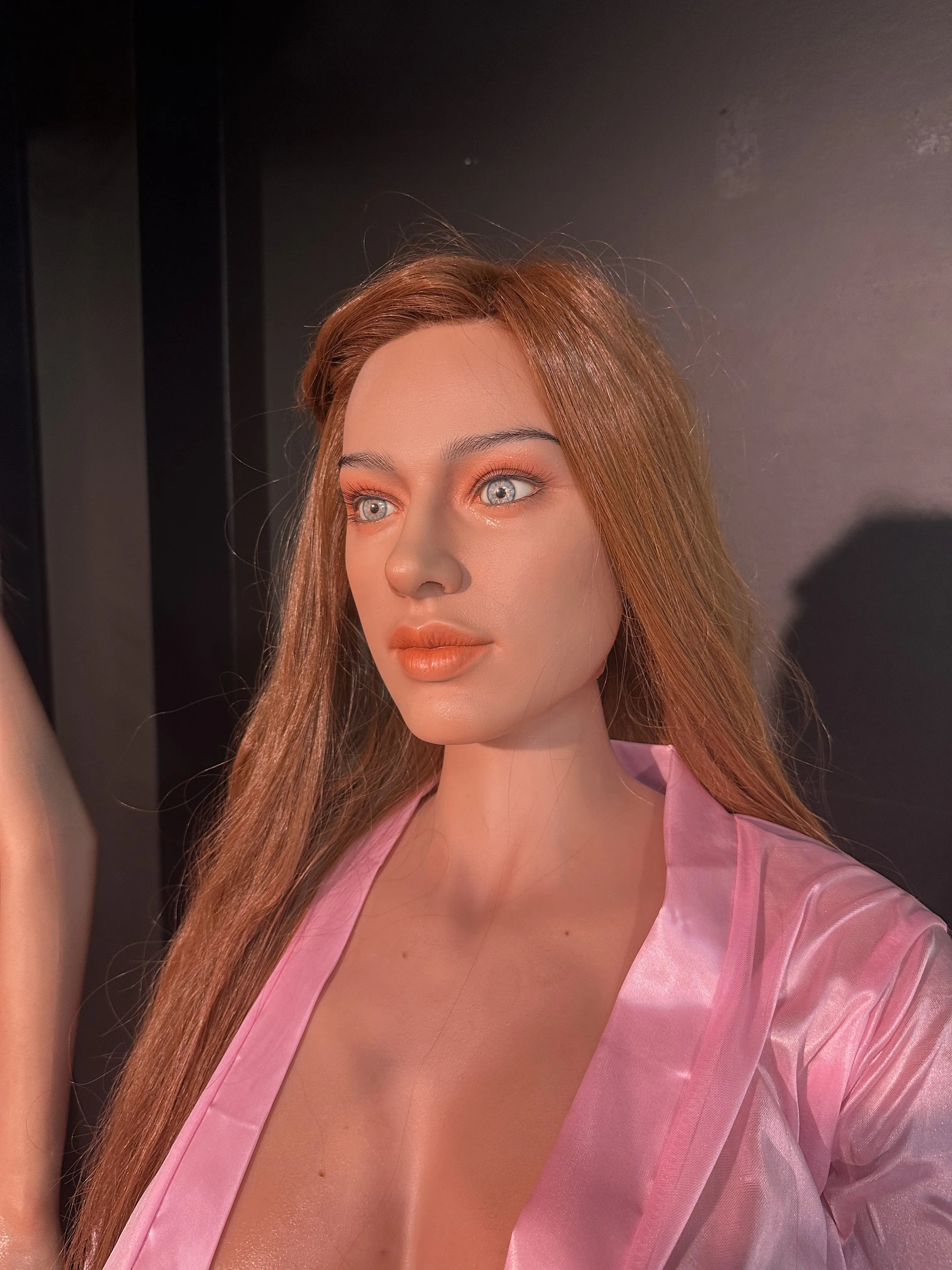 Starpery Silikonpuppe Amy - 156 cm E-Cup - Ausstellungsstück!